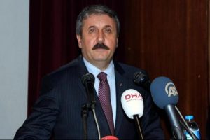 "T&uuml;rkiye'yi y&ouml;netenlerin  bu dersi alması lazım"