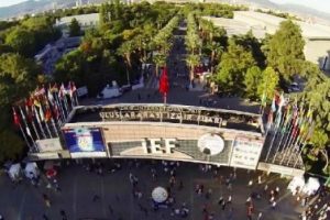 K&uuml;lt&uuml;rpark'ta kongre merkezi belirsizliği