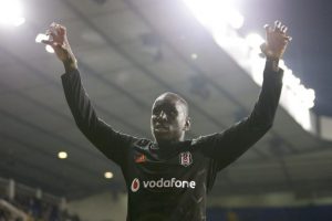 Demba Ba'da kırık ş&uuml;phesi!