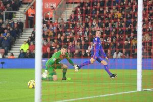 Southampton Robin van Persie'yi durduramadı!