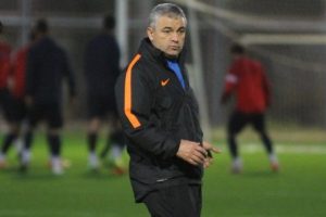 "Bursaspor ma&ccedil;ında rotasyona gideceğim"