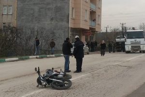 Bursa'da motosiklet s&uuml;r&uuml;c&uuml;s&uuml; yaşamını yitirdi