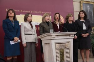 CHP'li kadınlar şaşırtmadı