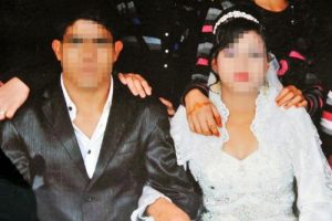 &Ccedil;ocuk gelinin nikahsız eşi ile babasına hapis!