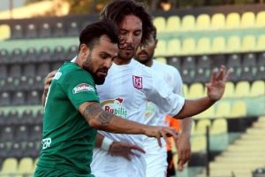 Akhisar Belediyespor'a kart uyarısı