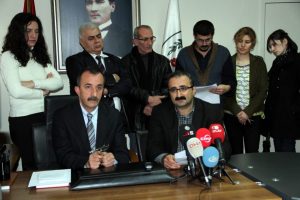 "H&uuml;k&uuml;metin yaptığı ikiy&uuml;zl&uuml;l&uuml;k"