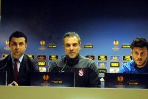 Yanal, "&Uuml;lke puanı i&ccedil;in grup liderliğini istiyoruz"