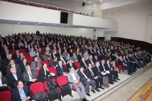 "Okul m&uuml;d&uuml;rleri eğitimin kılcal damarları"