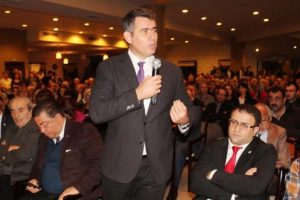 'Bunlar bilgisiz halkı kandırmaya ahdetmiş...'