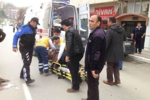 Bursa'da yaralı kadın acı i&ccedil;inde ambulans bekledi!