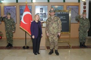 "T&uuml;rkiye en b&uuml;y&uuml;k &uuml;lkelerden biri"
