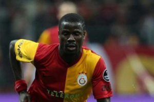 Galatasaray 10 futbolcu ile yollarını ayıracak