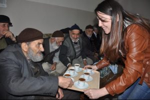 Huzurevinin kapısı herkese a&ccedil;ık