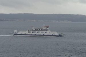 Feribot seferlerine fırtına engeli