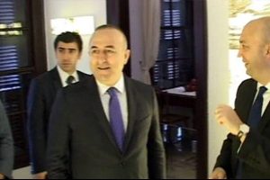 Atat&uuml;rk'&uuml;n evini ziyaret etti