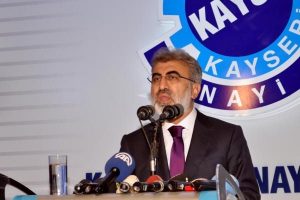 Bakan Yıldız: "Mahallenin delisi biz değiliz"
