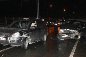 Zincirleme trafik kazası: 5 yaralı