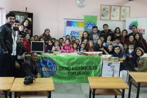 '&Uuml;lkem i&ccedil;in değer', dediler iki okulu canlandırdılar
