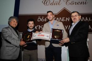 8. T&uuml;rkiye Buluşması Kısa Film Yarışmasında &ouml;d&uuml;ller verildi