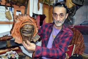 Deriye can veren adam