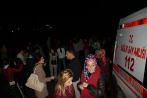 Kız &ouml;ğrenci pansiyonunda yangın