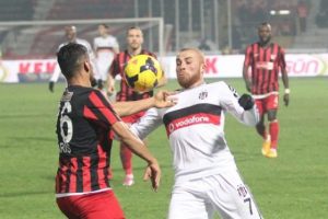 Beşiktaş zirveyi bırakmadı