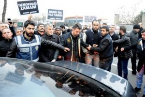 '14 Aralık Operasyonu'nda g&ouml;zaltına alınan bir kişi daha serbest