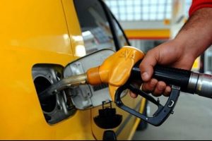 Petrol fiyatları bir anda fırladı!
