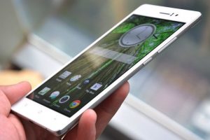 D&uuml;nyanın en ince akıllı telefonu