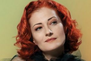 Candan Er&ccedil;etin'i pelikana benzetti...