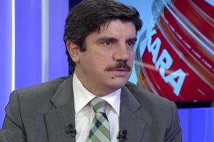 Yasin Aktay: 'T&uuml;rkiye şamar oğlanı değil'