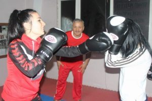 Milli boks&ouml;r evini Kur'an kursuna d&ouml;n&uuml;şt&uuml;rd&uuml;