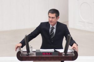 G&uuml;mr&uuml;klerden ka&ccedil; insan ge&ccedil;ti ?