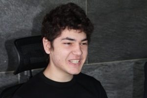 Tambi birinci olamamasına takılmıyor
