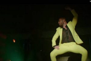 'Patlak pantolon'u sosyal medyayı salladı