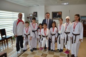 Gemlik'in gururu 'Dojo' 11 madalya ile d&ouml;nd&uuml;