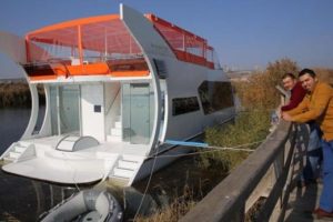 Y&uuml;zen ev Mogan'da!
