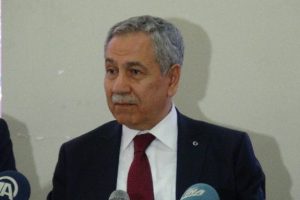 B&uuml;lent Arın&ccedil;'tan "Dumanlı ve Karaca" a&ccedil;ıklaması