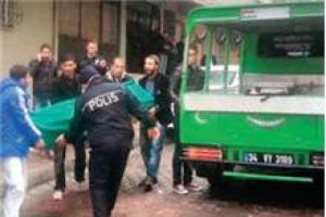 Sevgilisine tecav&uuml;z eden oğlunu &ouml;ld&uuml;rd&uuml;