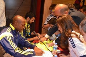 Fenerbah&ccedil;e'de kolej morali