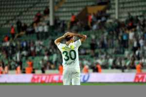 Josue'nin ceza alması i&ccedil;in şok itiraz!