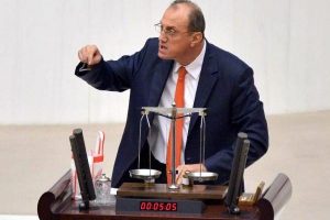 Genel Kurul'da terazili tepki