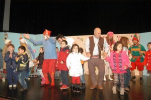 Bursalı minikler hem seyretti, hem oynadı