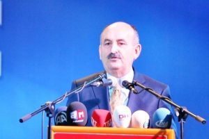 "Anne istedi diye doktor sezaryen yapmak zorunda değil"