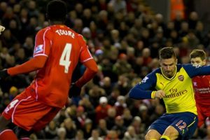 Liverpool 90+7'de puanı kurtardı