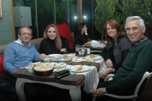 Dostlar yemekte buluştu...