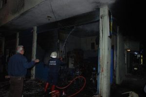 Tarsus'ta işyerinde yangın: 1 yaralı
