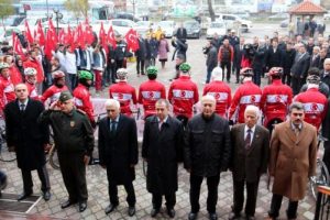 Sarıkamış bisiklet grubu t&ouml;renle uğurlandı
