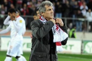 "Bursaspor ma&ccedil;ını kazanmak istiyoruz"
