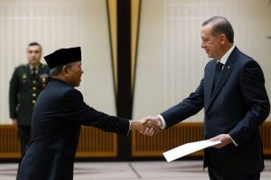 Endonezya B&uuml;y&uuml;kel&ccedil;isi g&uuml;ven mektubunu sundu